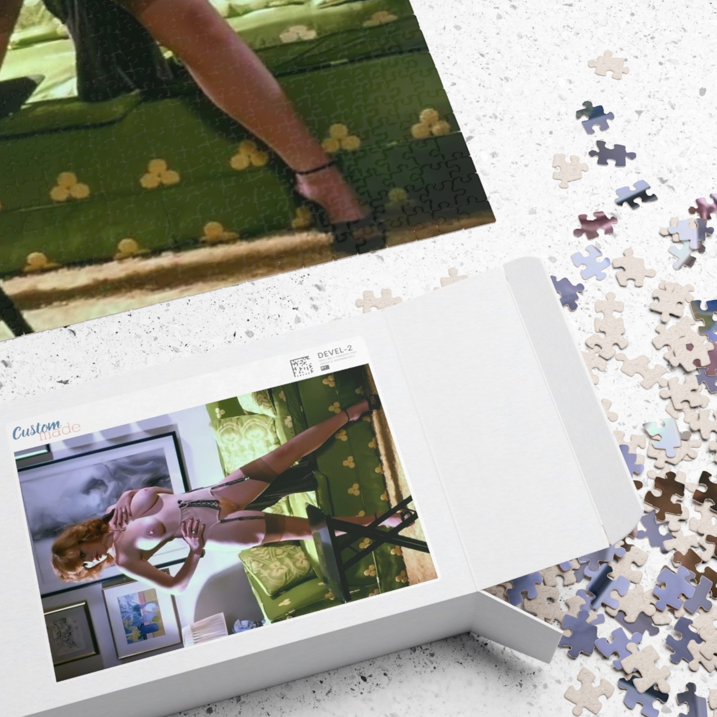 Puzzle (110, 252, 500, 1014-piece) Retro Porn Star Lisa De Leeuw Nude
