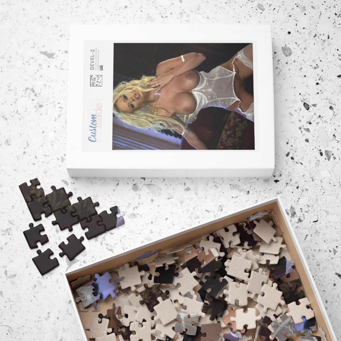 Puzzle (110, 252, 500, 1014-piece) Pornstar Jenna Jameson Nude