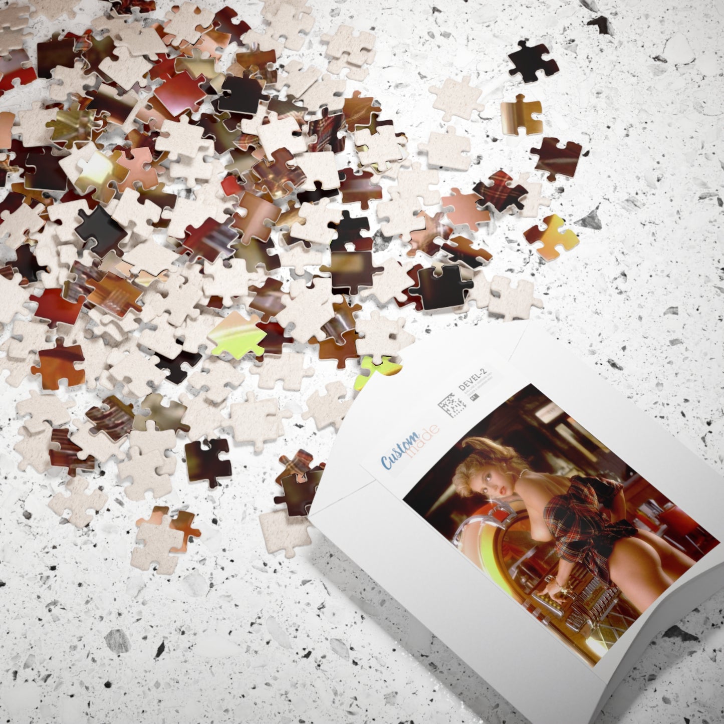 Puzzle (110, 252, 500, 1014-piece) Playboy Playmate March 1991 Julie Clarke