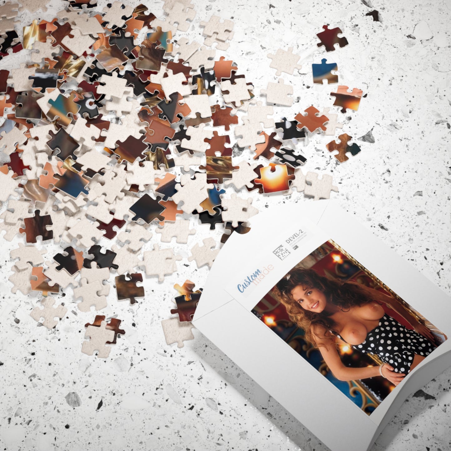 Puzzle (110, 252, 500, 1014-piece) Playboy Playmate August 1993 Jennifer Lavoie