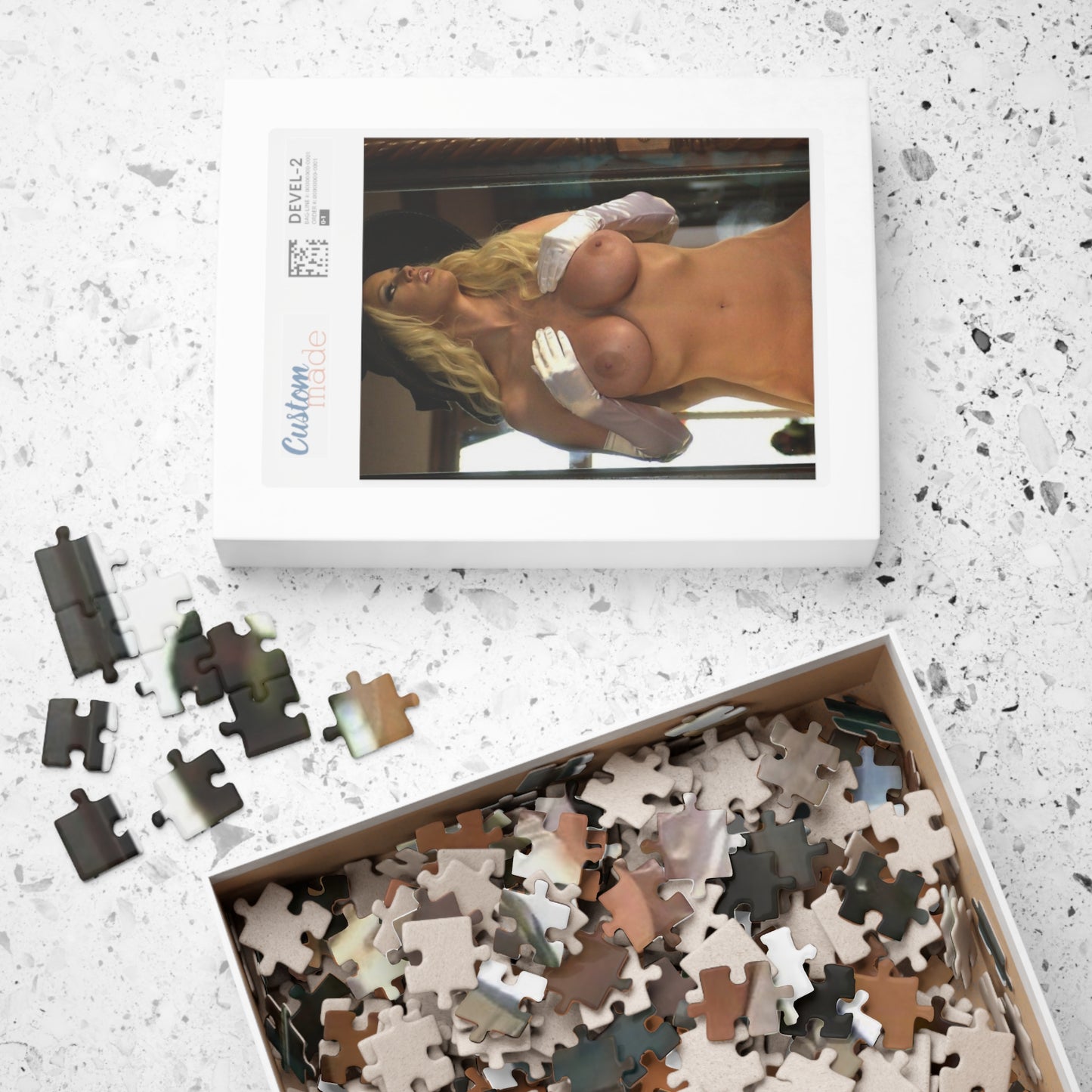 Puzzle (110, 252, 500, 1014-piece) Pornstar Jenna Jameson Nude