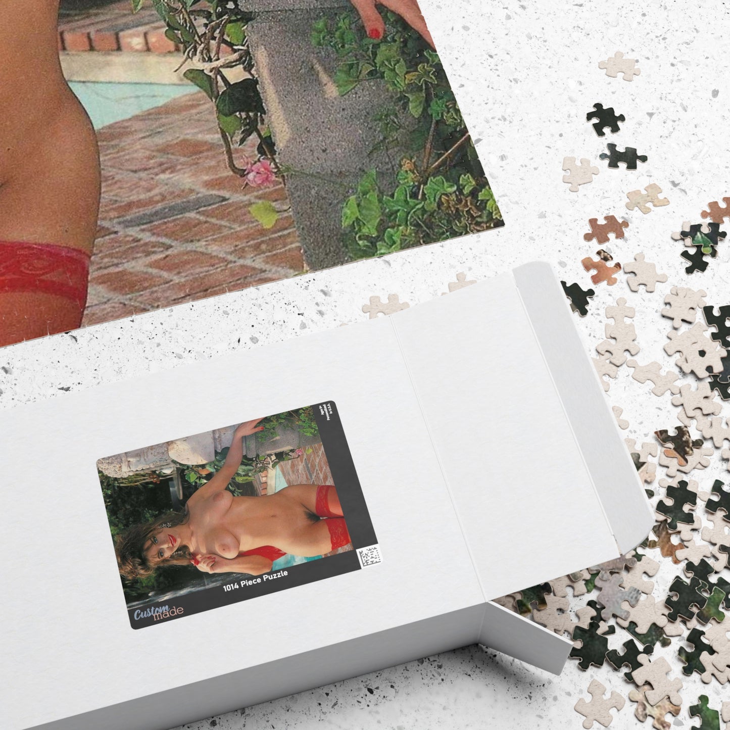 Puzzle (110, 252, 520, 1014-piece) Retro Pornstar Nikki Dial