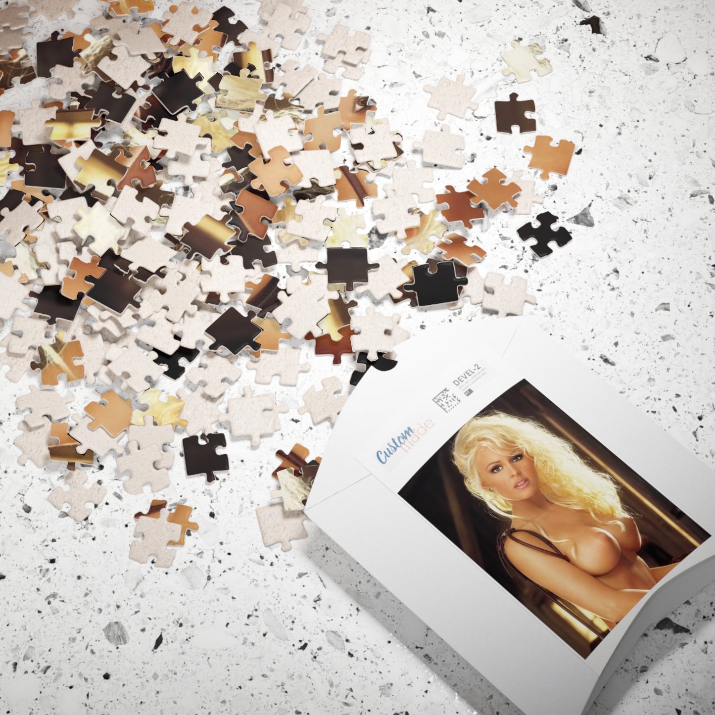 Puzzle (110, 252, 500, 1014-piece) Playboy Playmate April 2001 Katie Lohmann