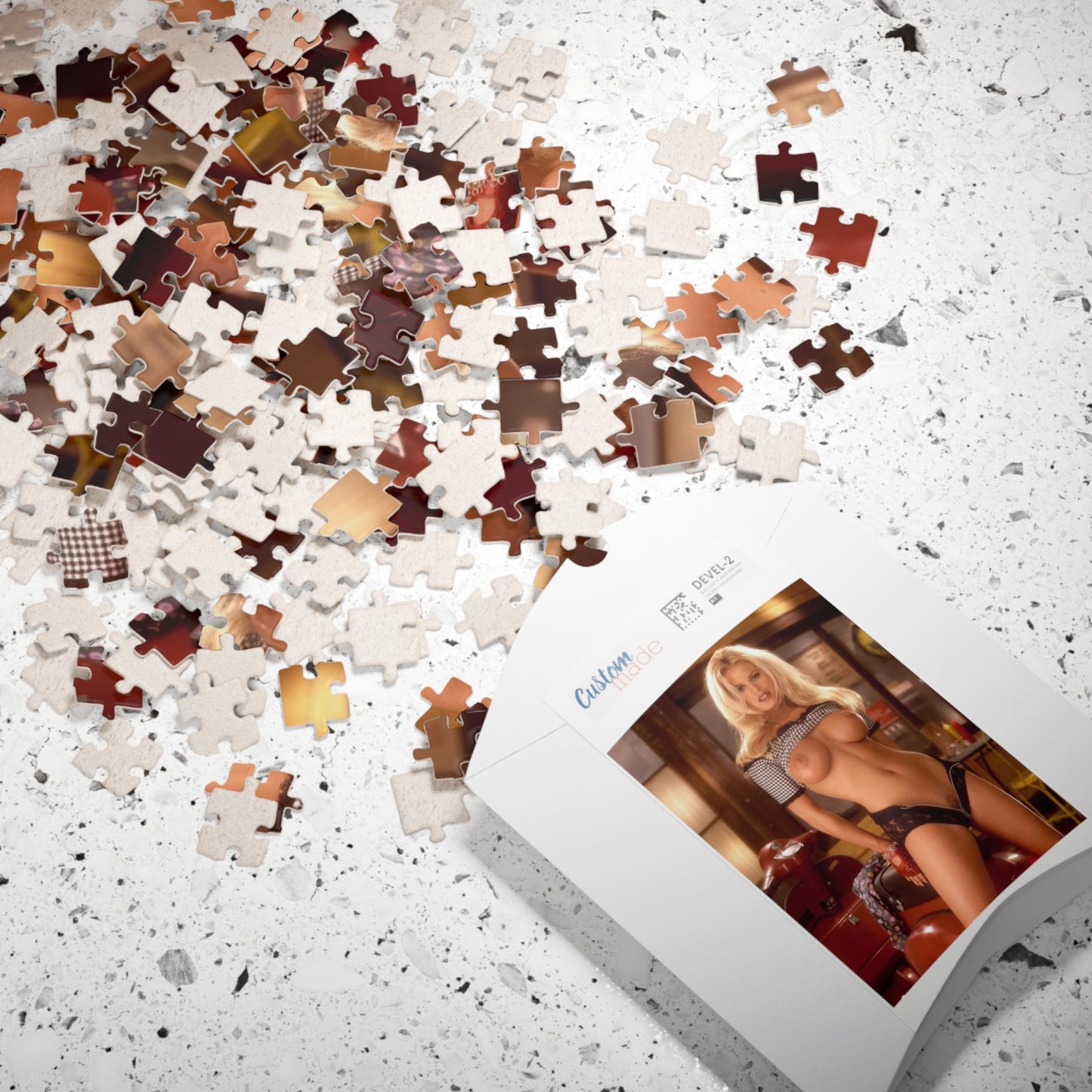 Puzzle (110, 252, 500, 1014-piece) Playboy Playmate March 1994 Neriah Davis