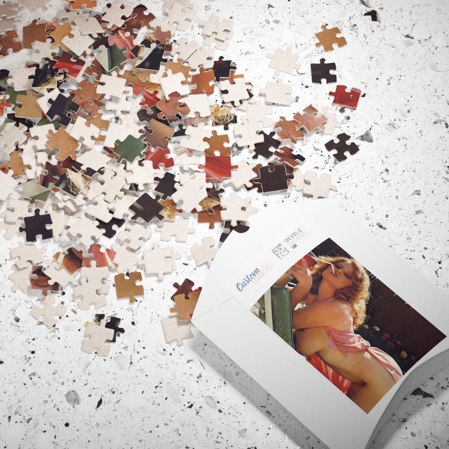 Puzzle (110, 252, 500, 1014-piece) Retro Porn Star Lisa De Leeuw Nude