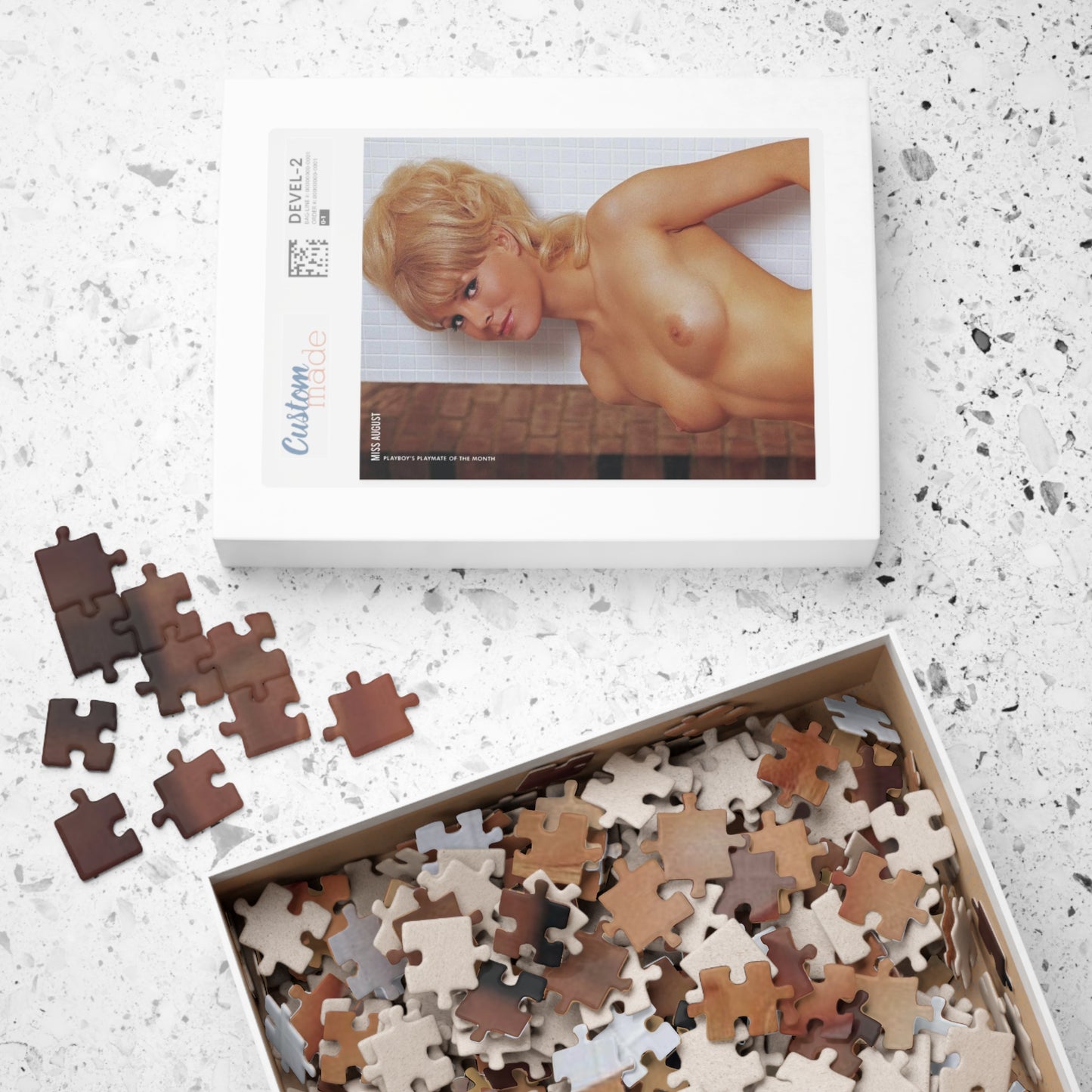 Puzzle (110, 252, 500, 1014-piece) Playboy Playmate August 1966 Susan Denberg
