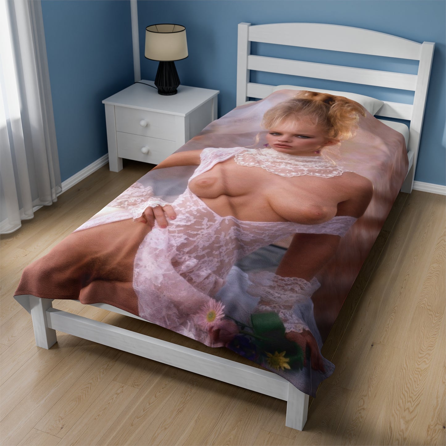 Velveteen Plush Blanket Playboy Playmate September 1986 Rebekka Armstrong