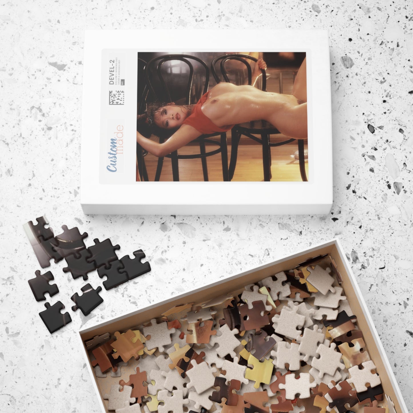 Puzzle (110, 252, 500, 1014-piece) Playboy Playmate May 1988 Diana Lee