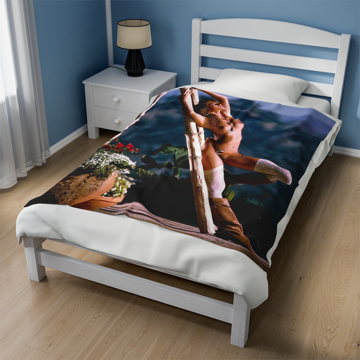 Velveteen Plush Blanket Pornstar Racquel Darrian Nude