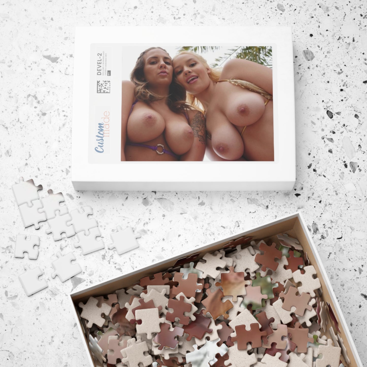 Puzzle (110, 252, 500, 1014-piece) Layla London and Friend Nude