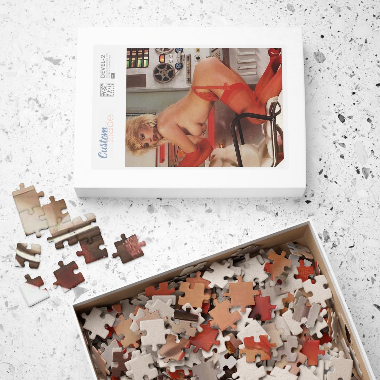 Puzzle (110, 252, 500, 1014-piece) Retro French Porn Star Marilyn Jess