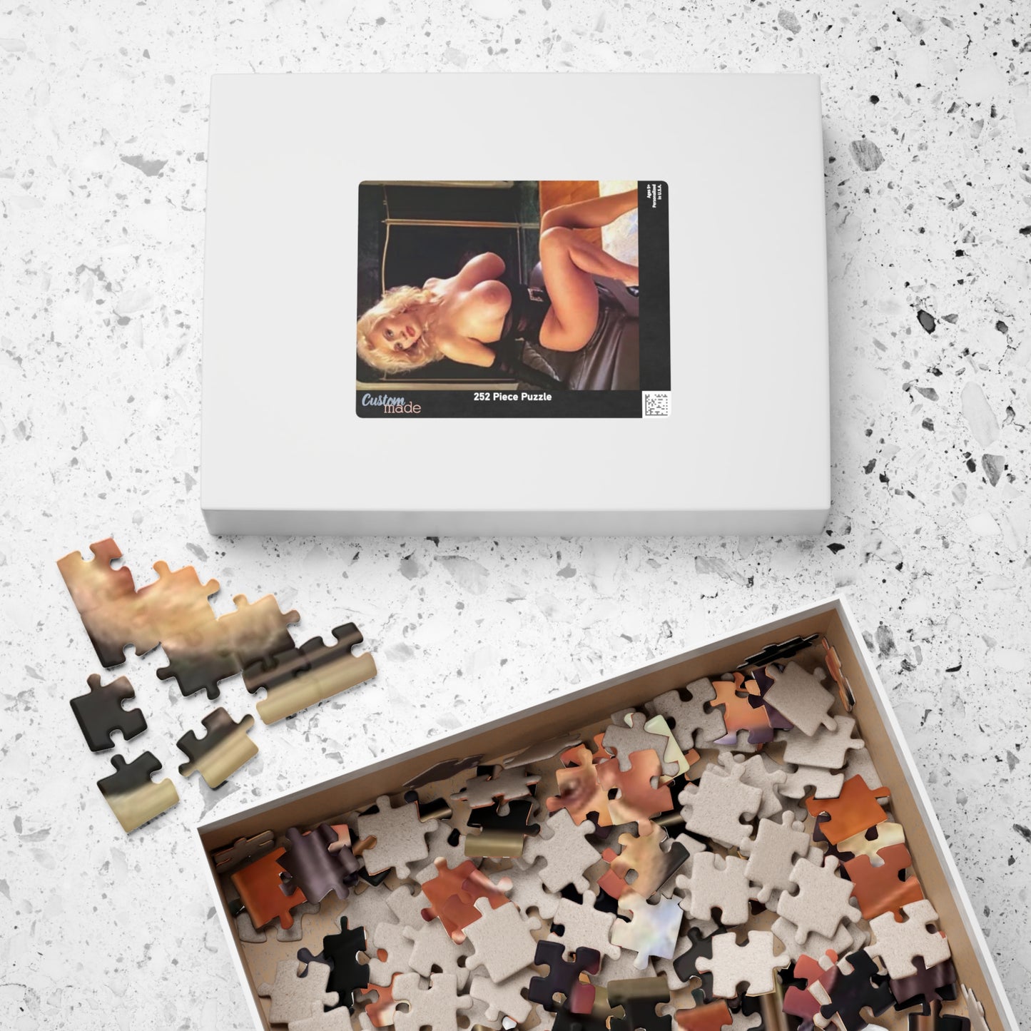 Puzzle (110, 252, 520, 1014-piece) Retro Porn Star Marilyn Melons