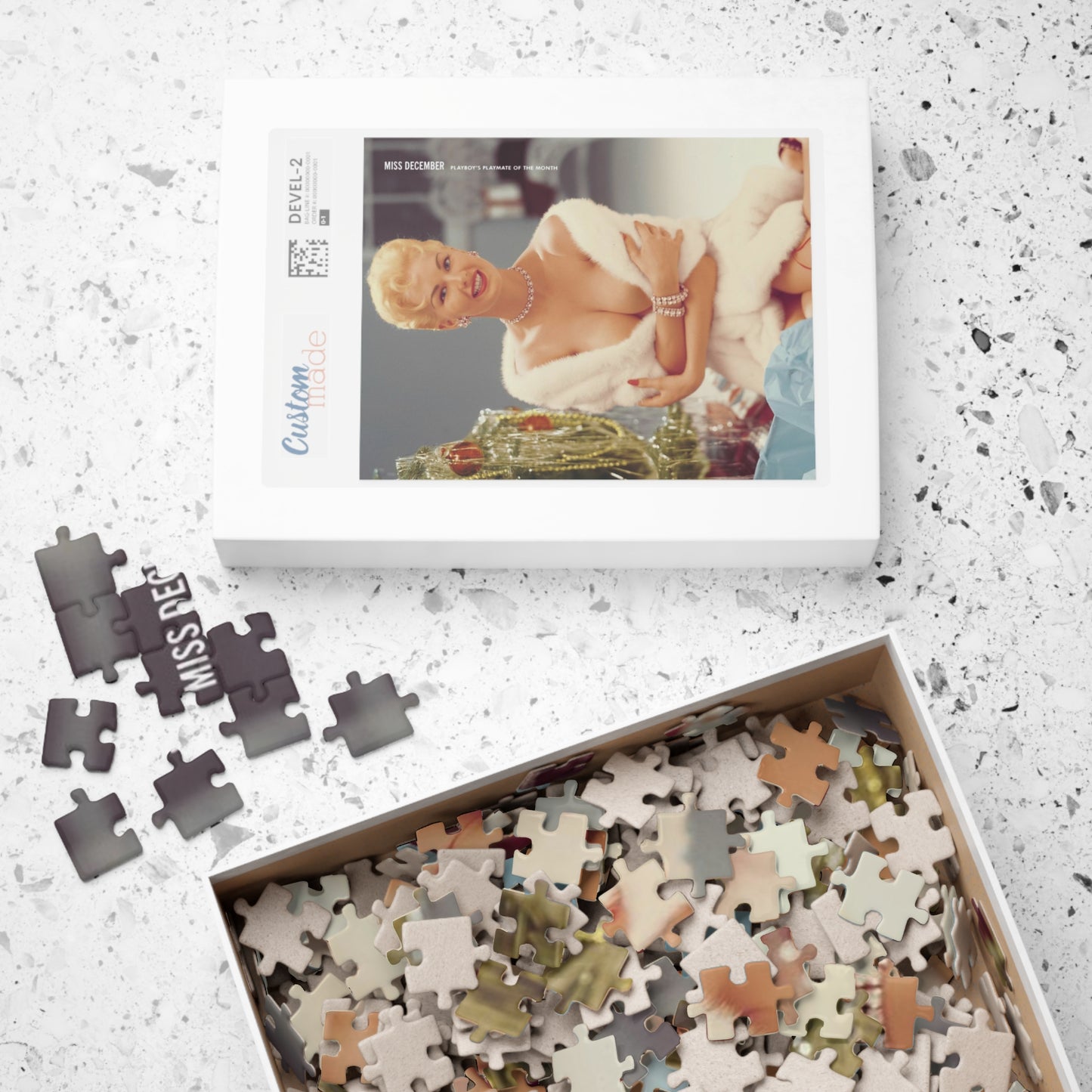 Puzzle (110, 252, 500, 1014-piece) Playboy Playmate December 1955 Janet Pilgrim