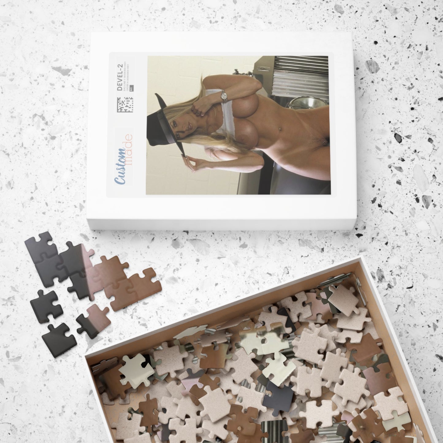 Puzzle (110, 252, 500, 1014-piece) Pornstar Jenna Jameson Nude
