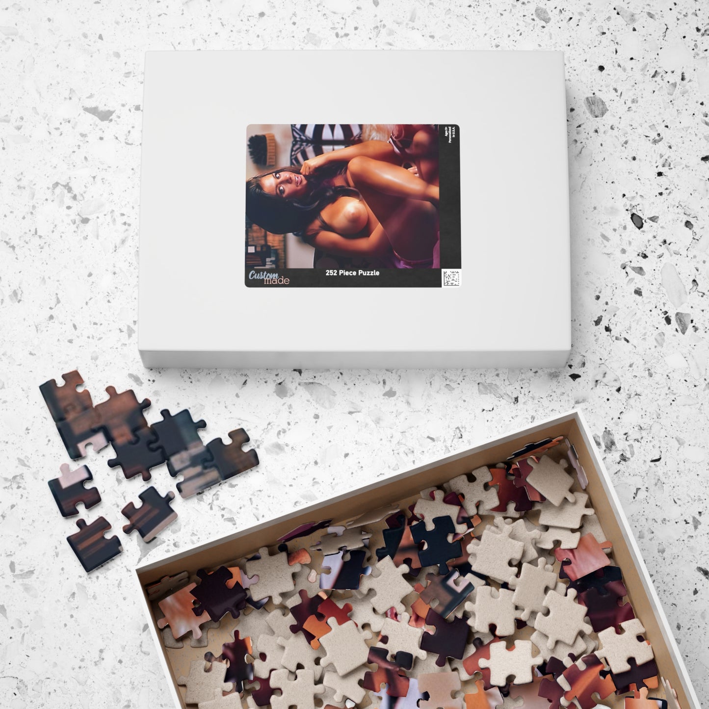 Puzzle (110, 252, 500, 1014-piece) Playboy Playmate Cynthia Myers nude