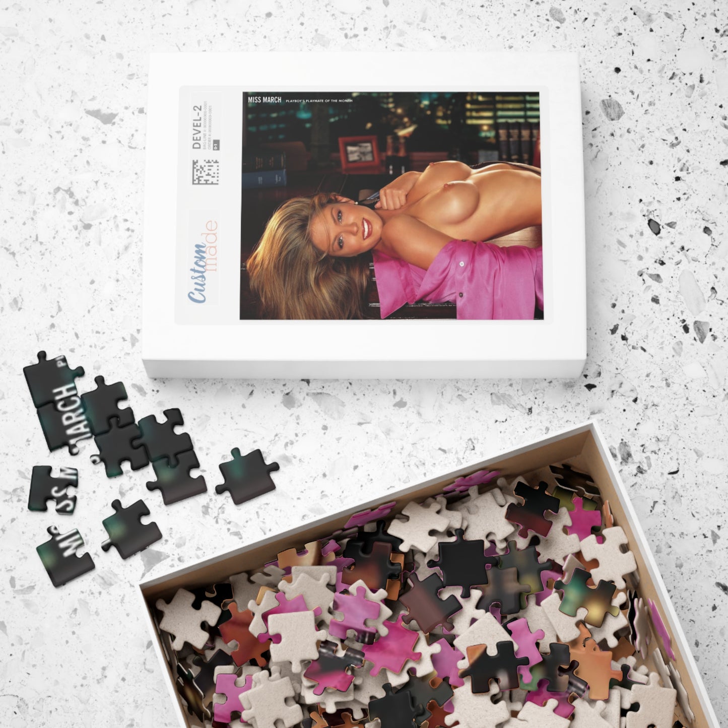 Puzzle (110, 252, 500, 1014-piece) Playmate March 2004 Sandra Hubby