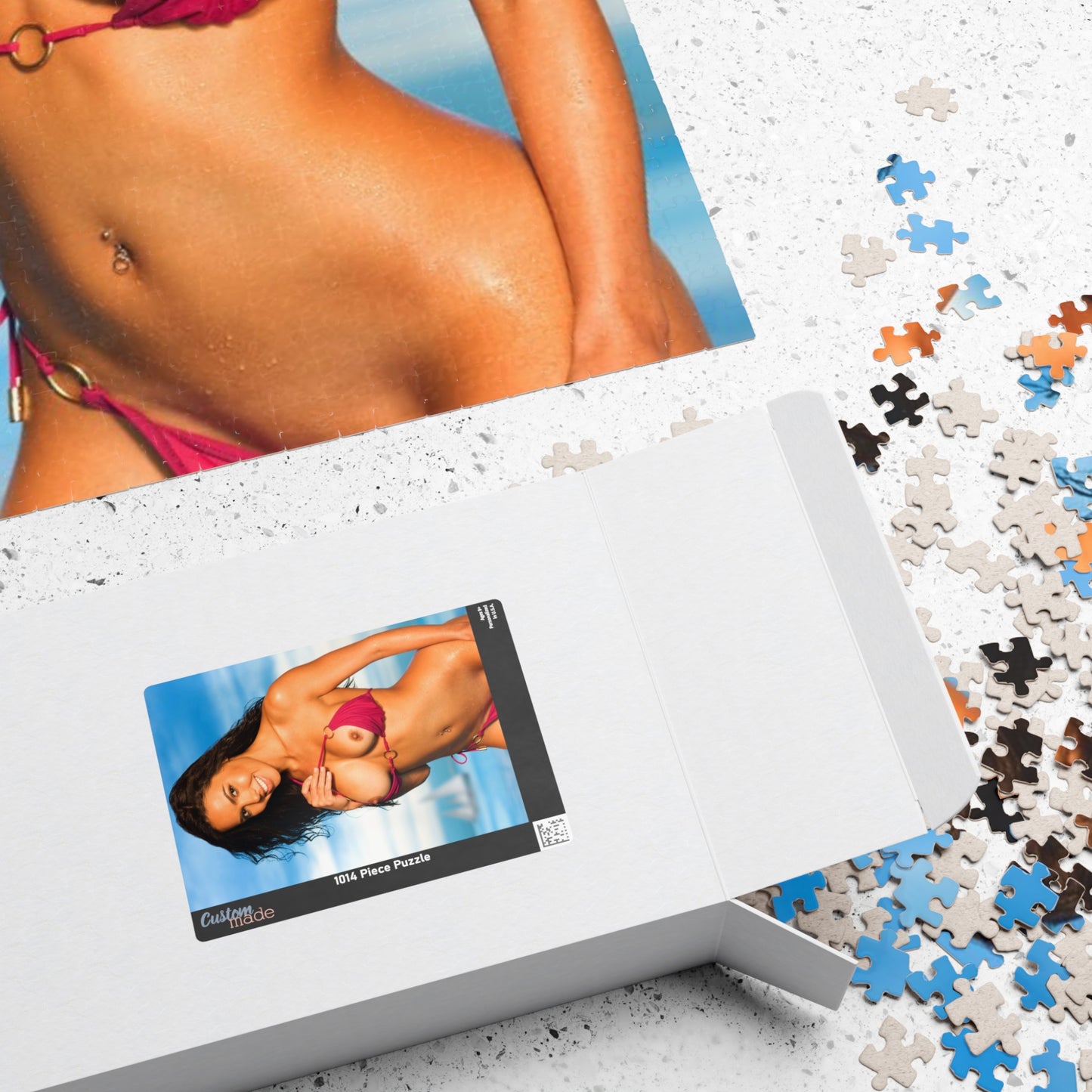 Puzzle (110, 252, 500, 1014-piece) Playmate August 2010 Francesca Frigo