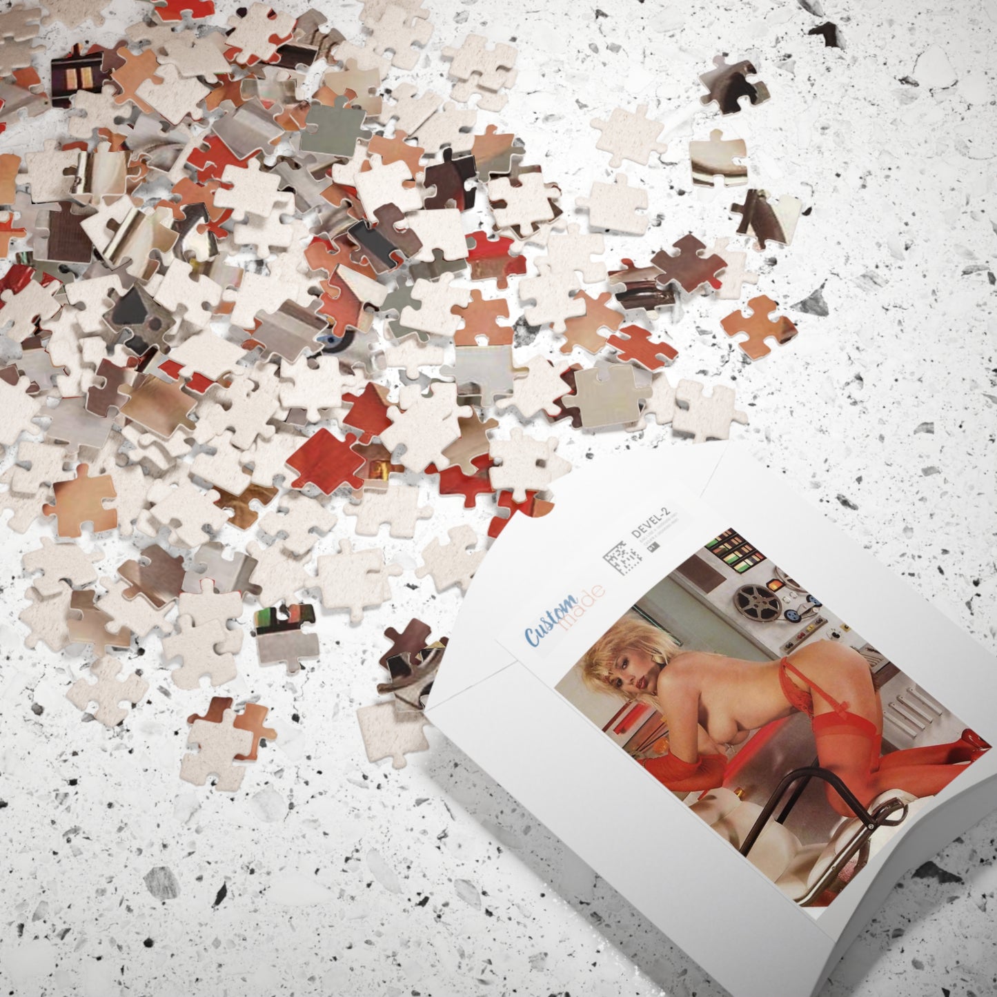 Puzzle (110, 252, 500, 1014-piece) Retro French Porn Star Marilyn Jess