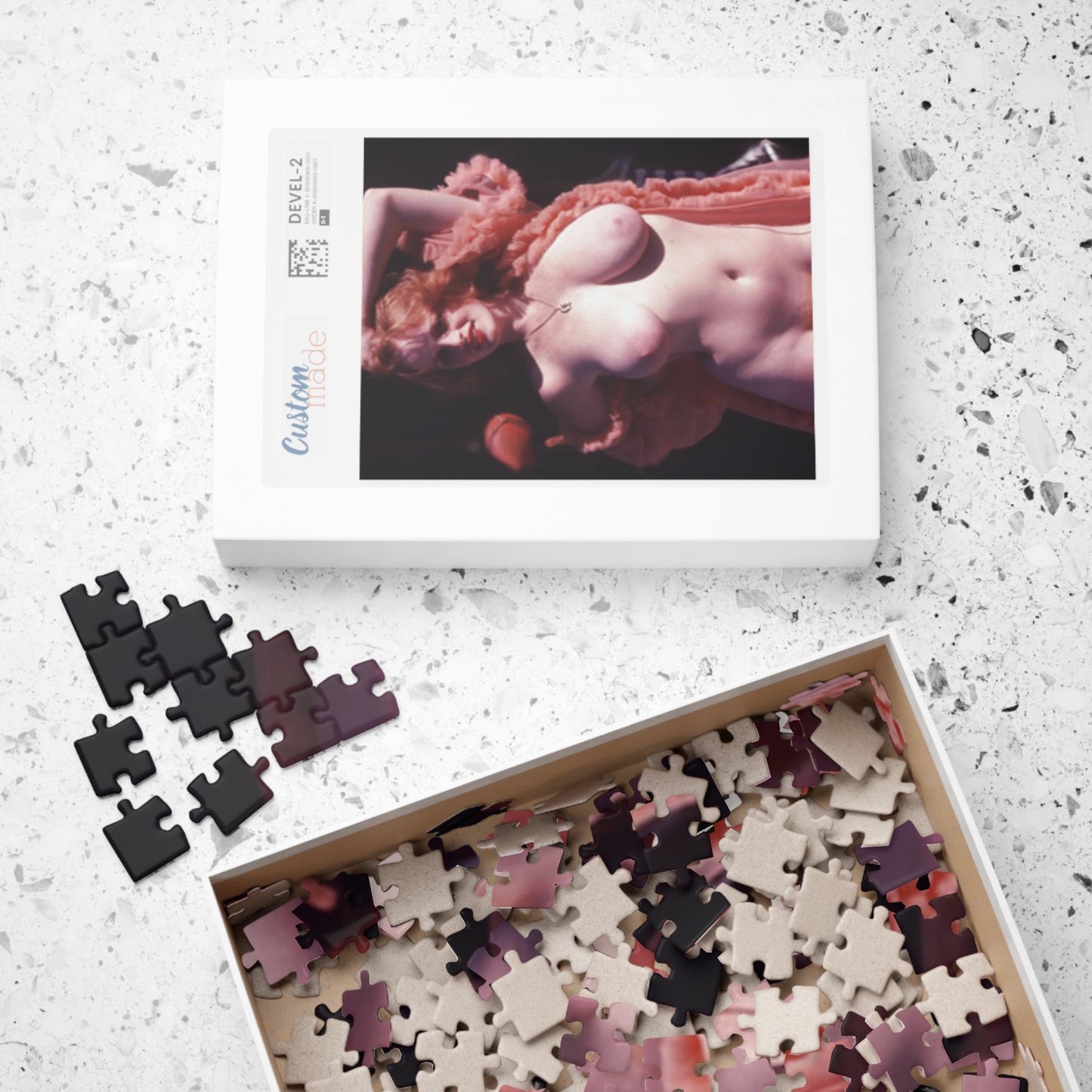 Puzzle (110, 252, 500, 1014-piece) Retro Porn Star Lisa De Leeuw Nude