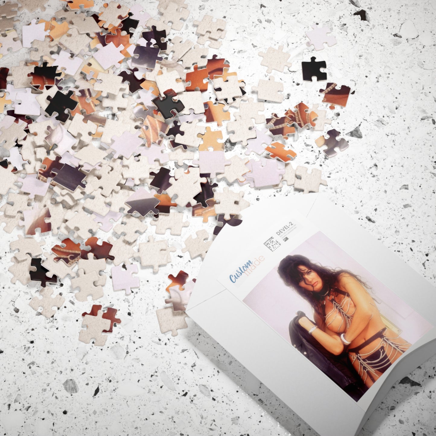 Puzzle (110, 252, 520, 1014-piece) Retro Adult Star Julie Strain