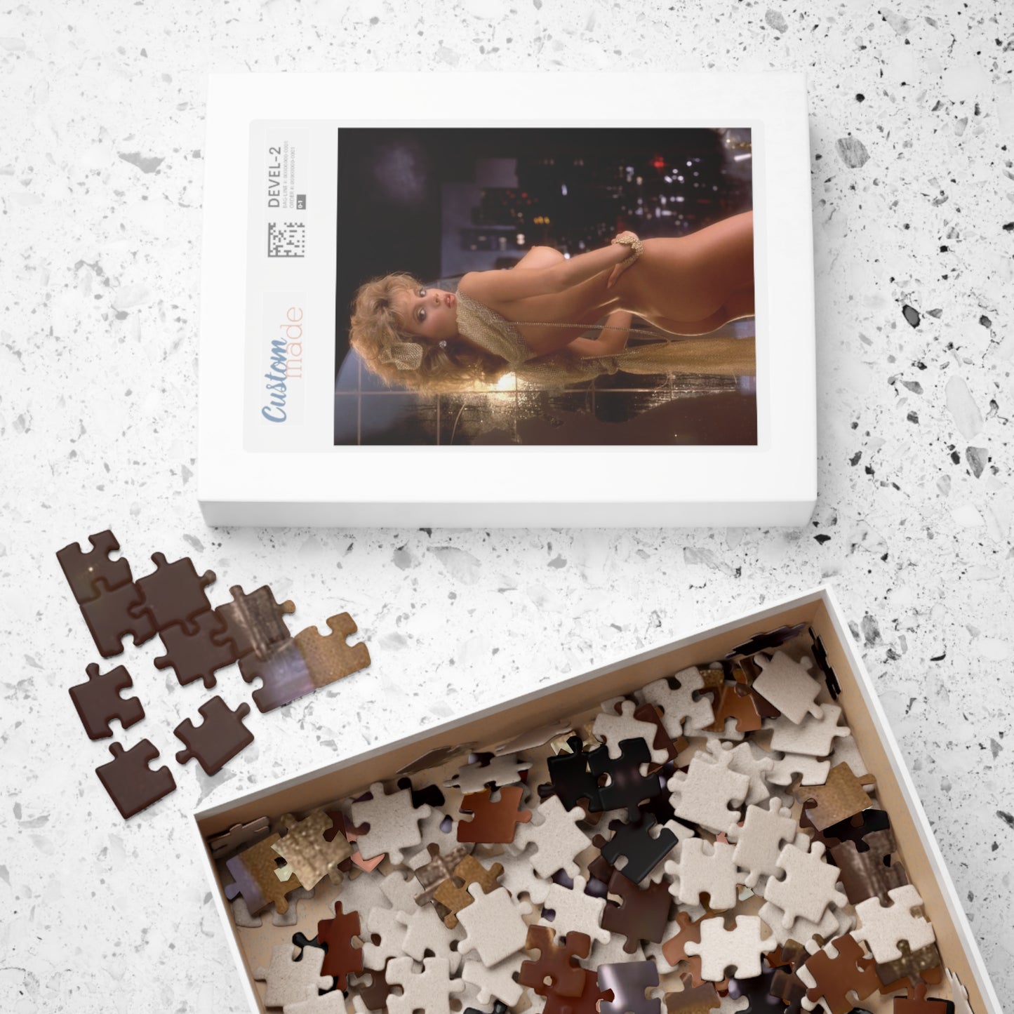 Puzzle (110, 252, 500, 1014-piece) Playboy Playmate December 1986 Laurie Carr