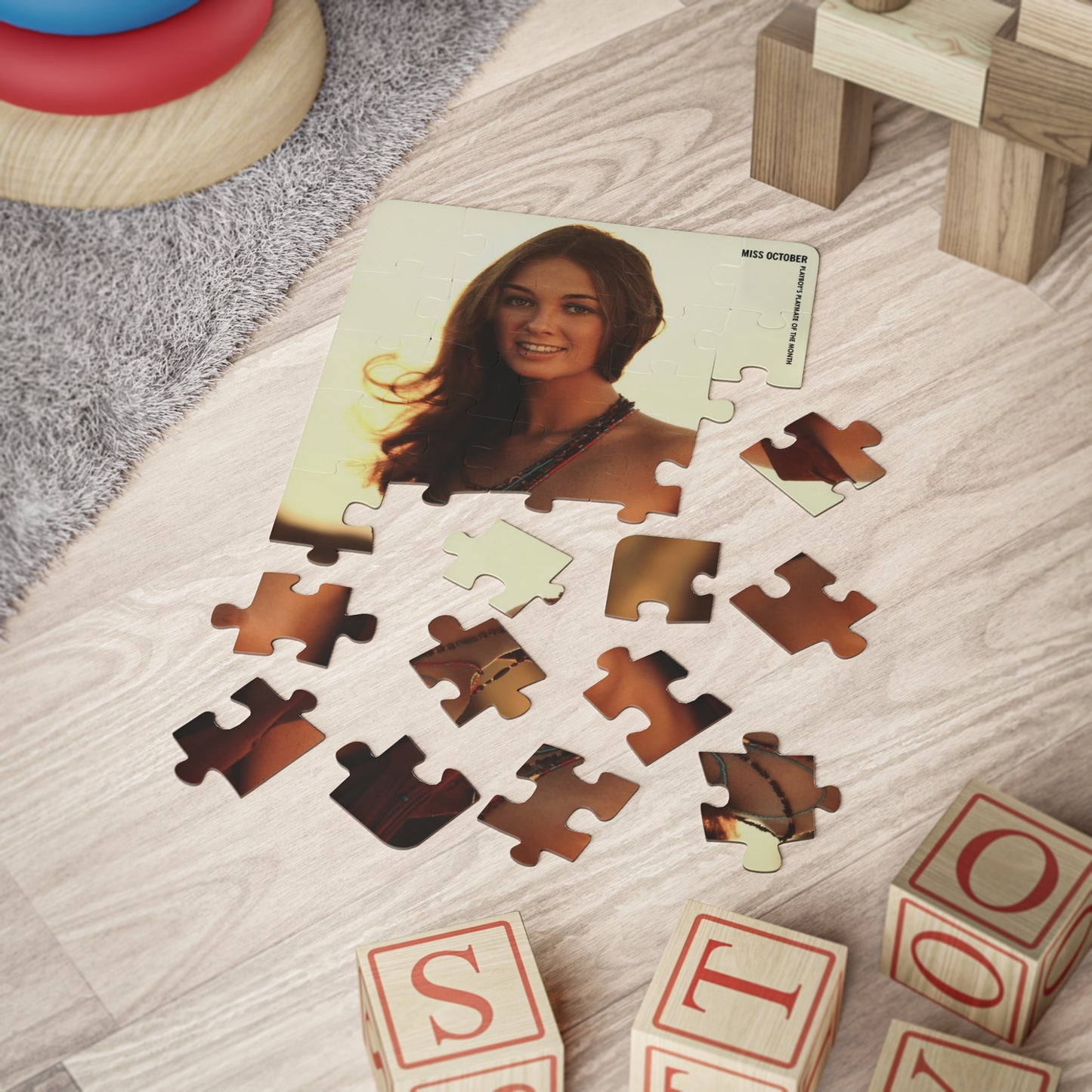 Puzzle, 30-Piece Playboy Playmate October 1971 Claire Rambeau
