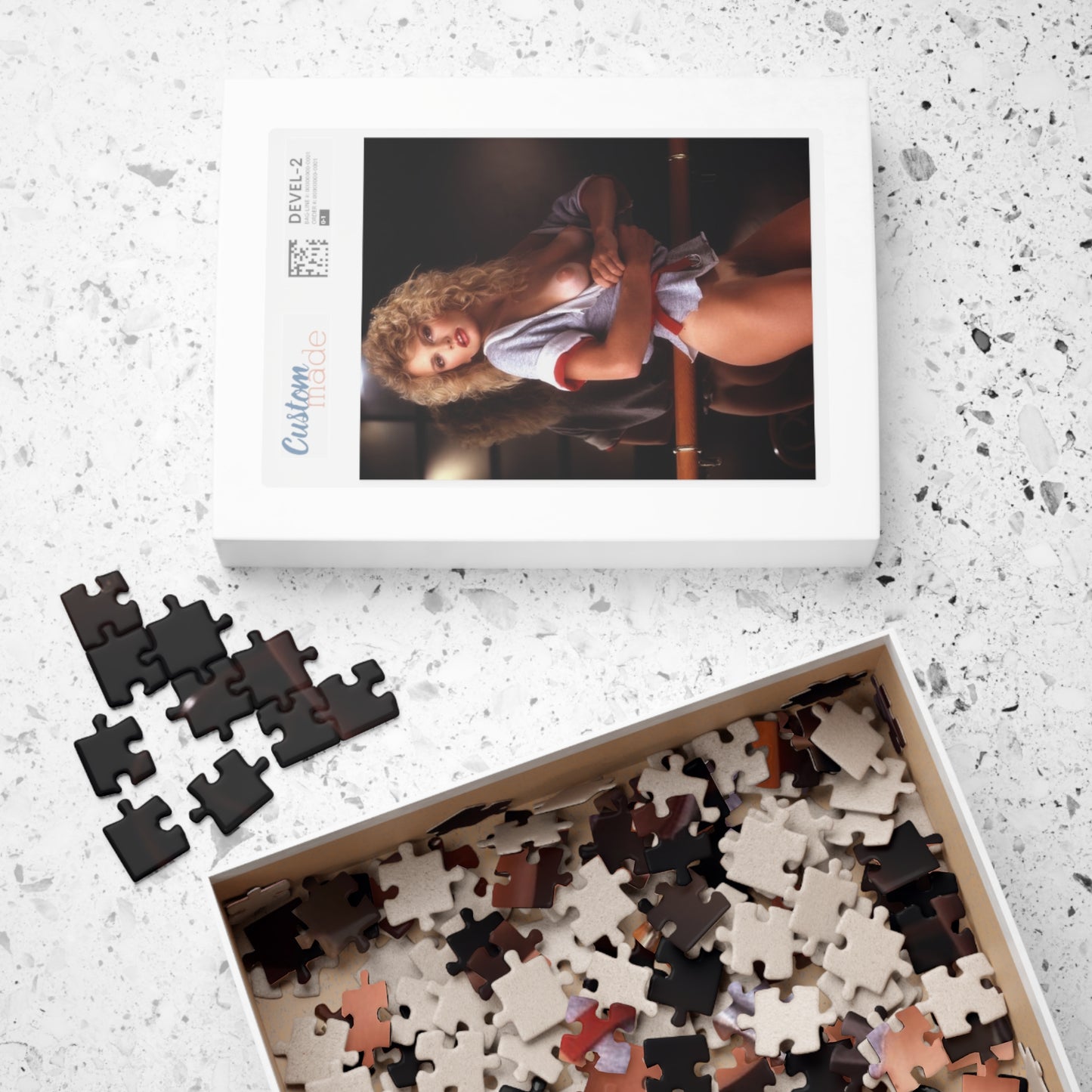 Puzzle (110, 252, 500, 1014-piece) Playboy Playmate April 1984 Lesa Ann Pedriana