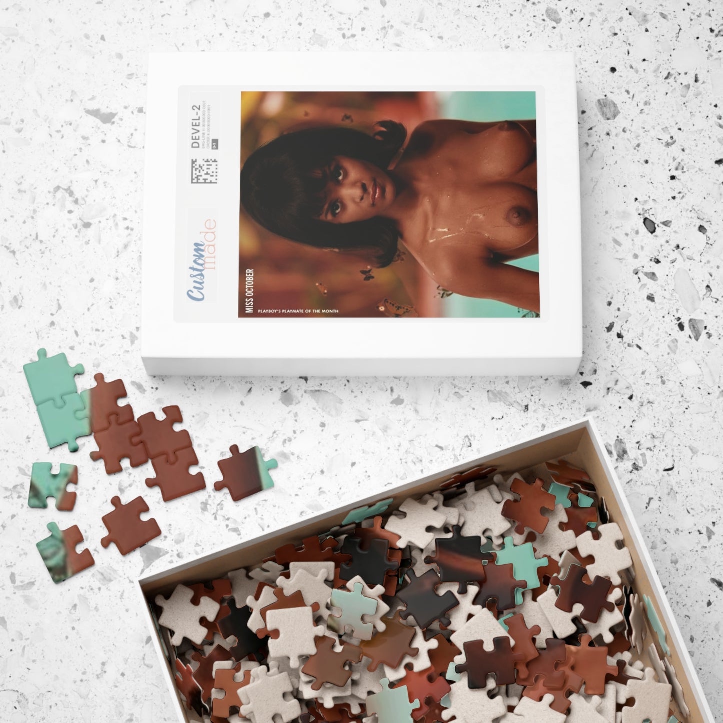 Puzzle (110, 252, 500, 1014-piece) Playboy Playmate October 1969 Jean Bell
