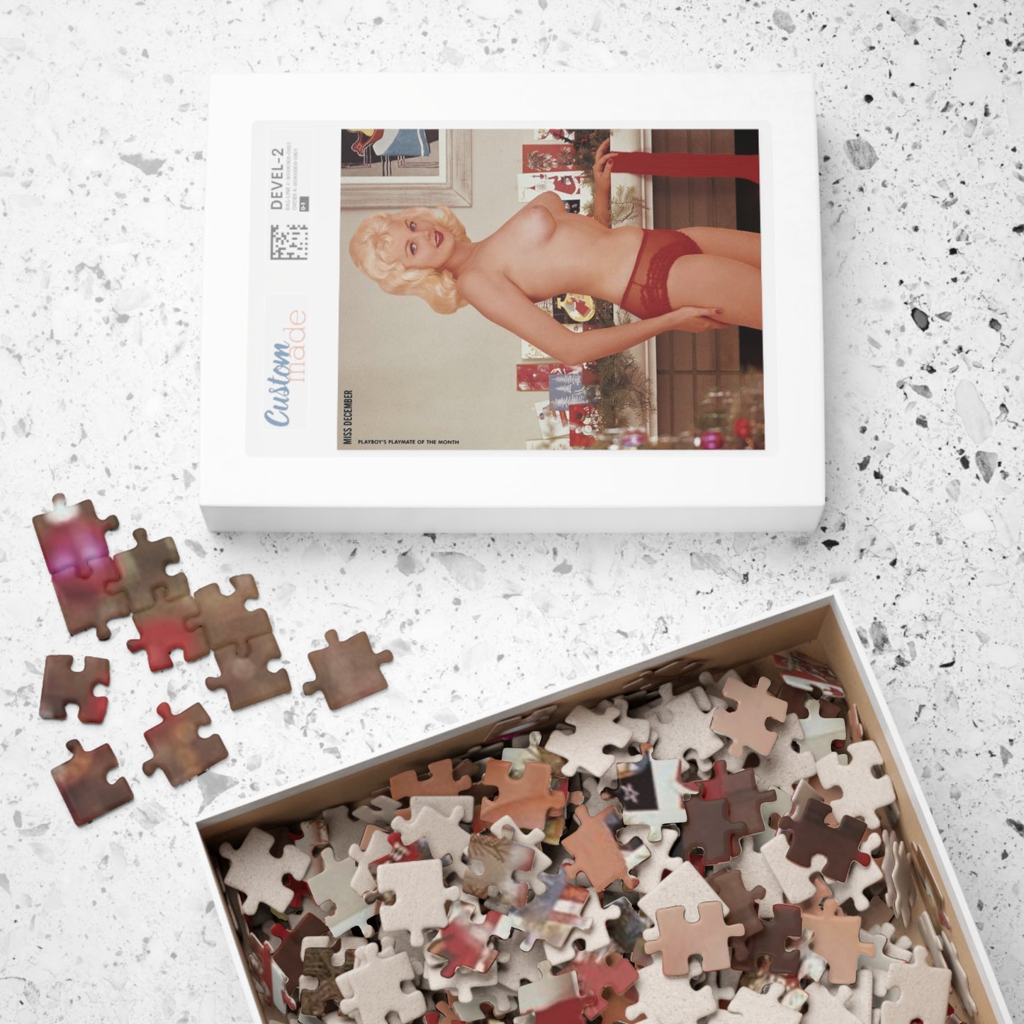 Puzzle (110, 252, 500, 1014-piece) Playboy Playmate December 1960 Carol Eden