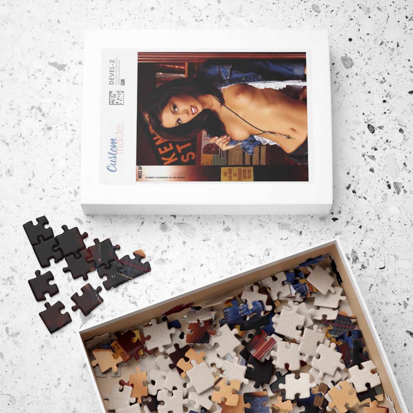 Puzzle (110, 252, 500, 1014-piece) Playboy Playmate April 2003 Carmella Decesare