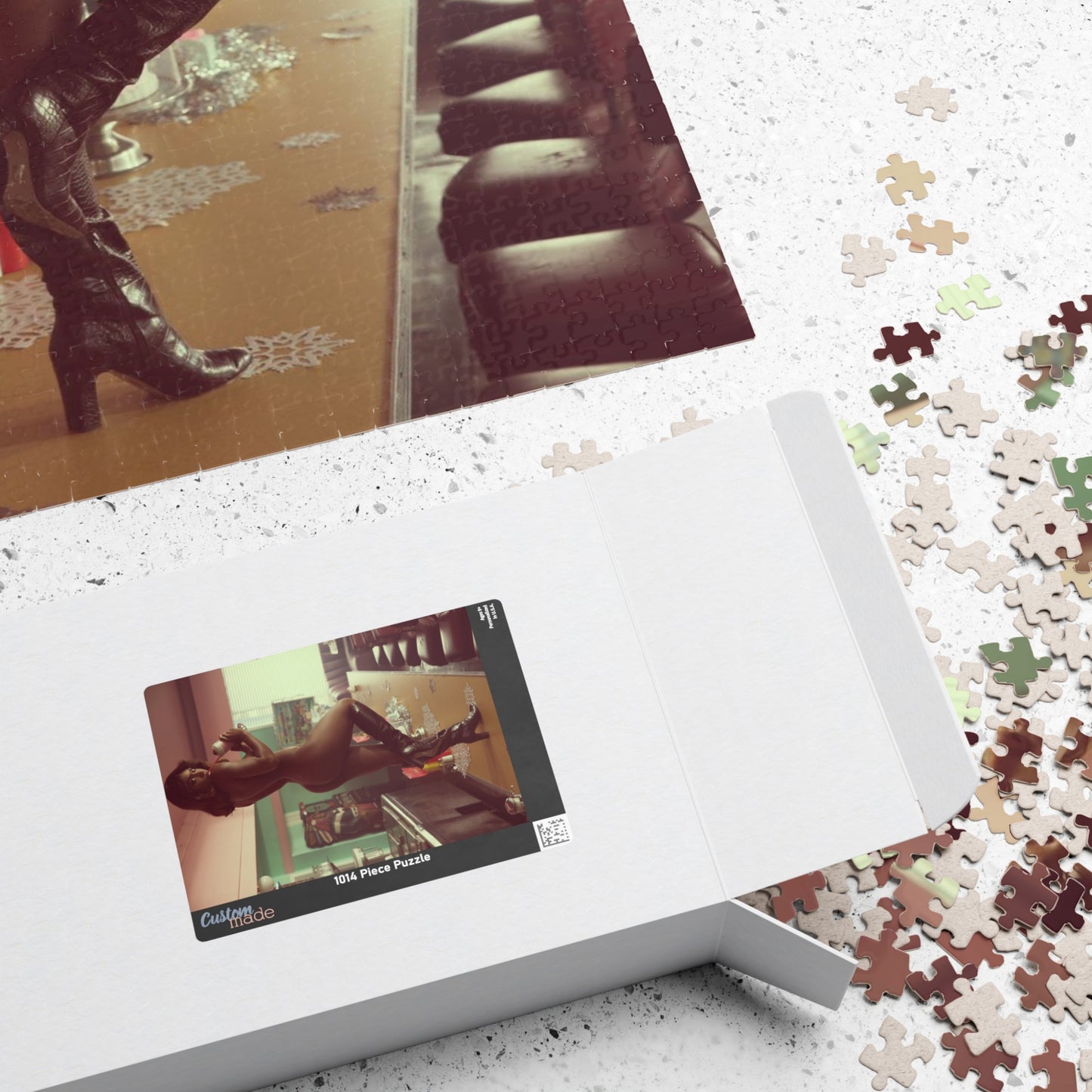 Puzzle (110, 252, 500, 1014-piece) Playboy Playmate December 2018 Jordan Emanuel
