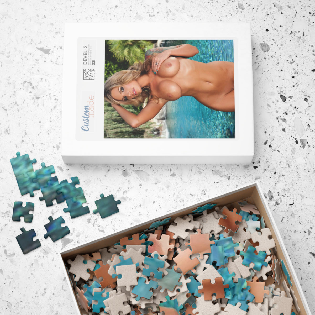 Puzzle (110, 252, 500, 1014-piece) Pornstar Teagan Presley Nude