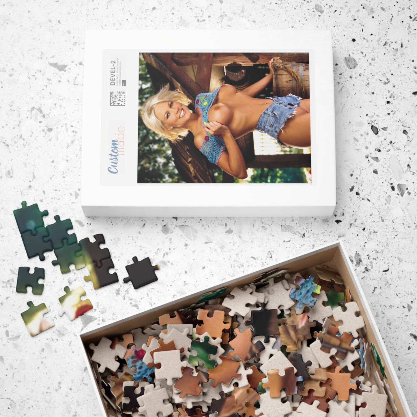 Puzzle (110, 252, 500, 1014-piece) Playboy Playmate September 2001 Dalene Kurtis