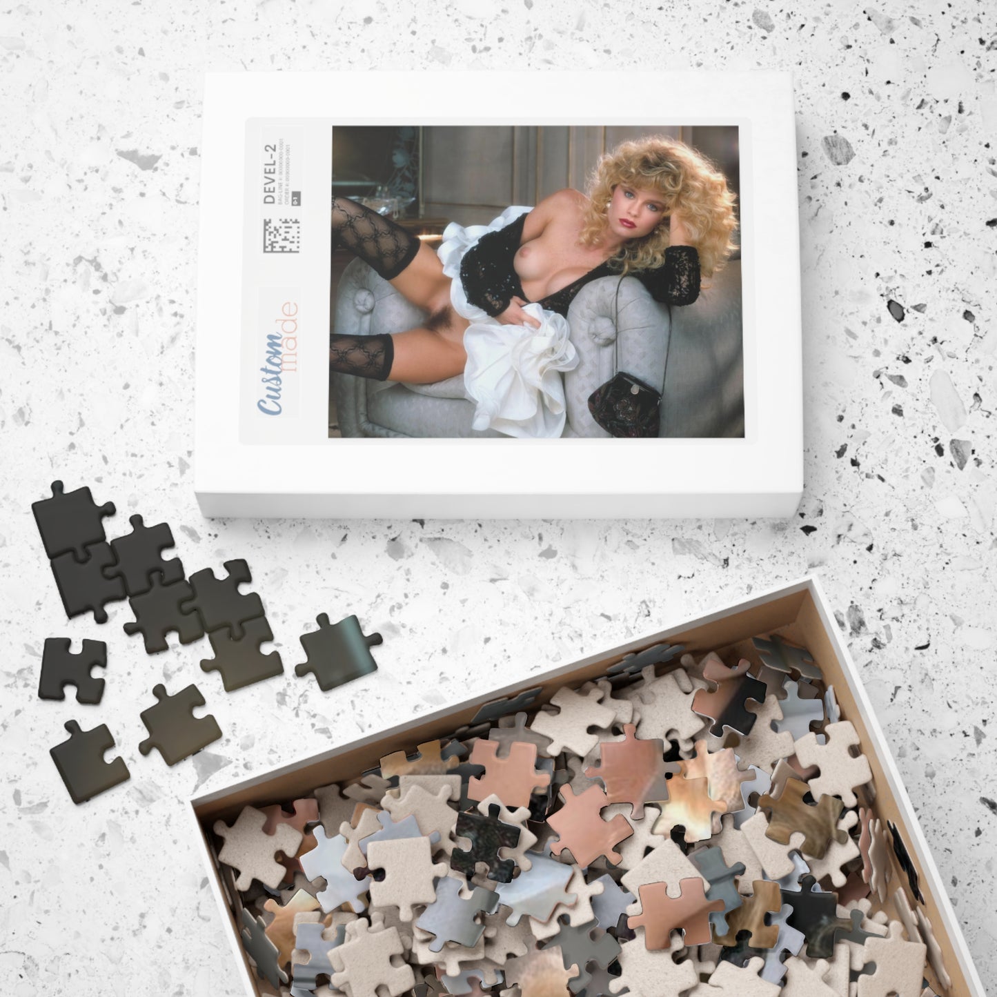 Puzzle (110, 252, 500, 1014-piece) Playboy Playmate August 1990 Melissa Evridge