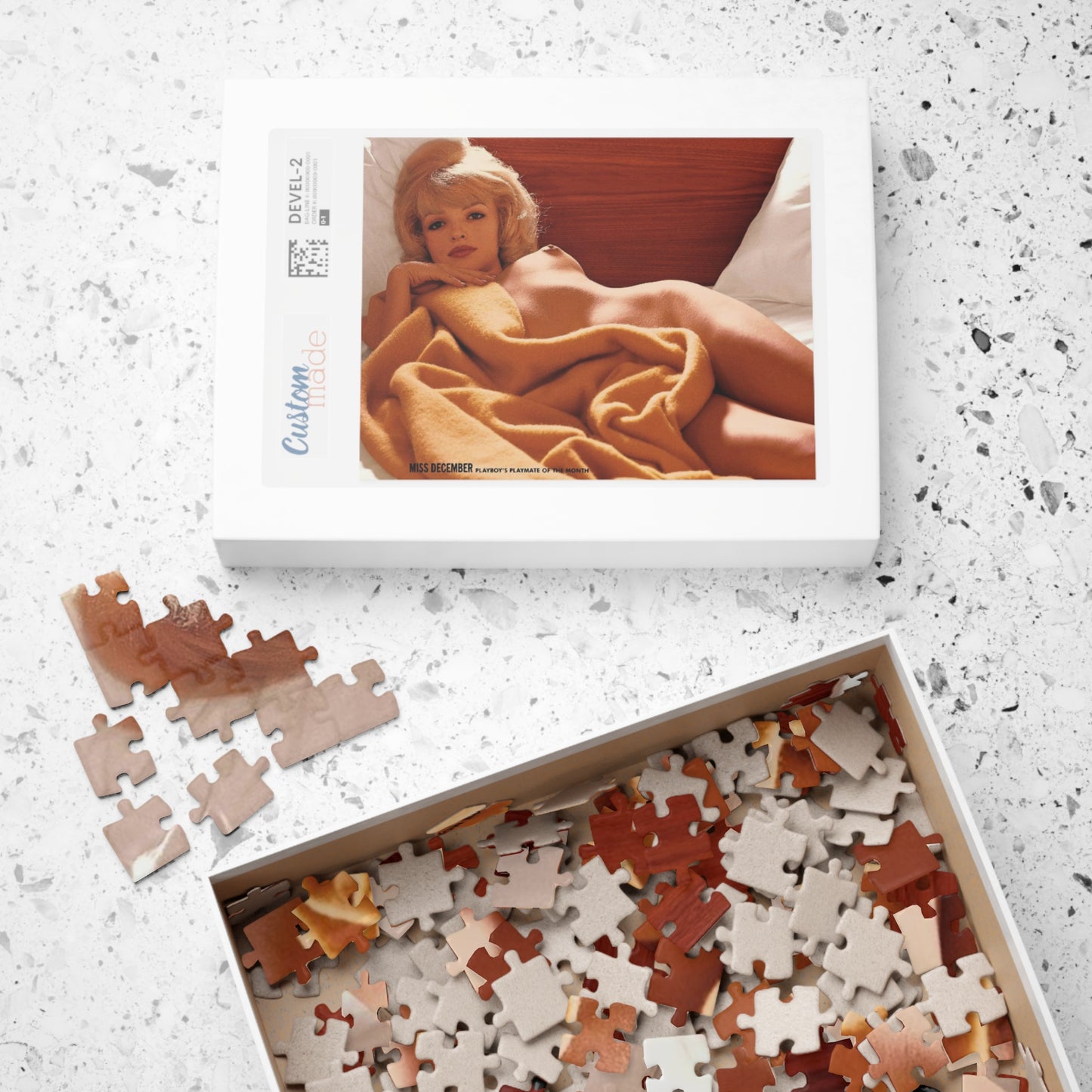 Puzzle (110, 252, 500, 1014-piece) Playboy Playmate December 1965 Dinah Willis
