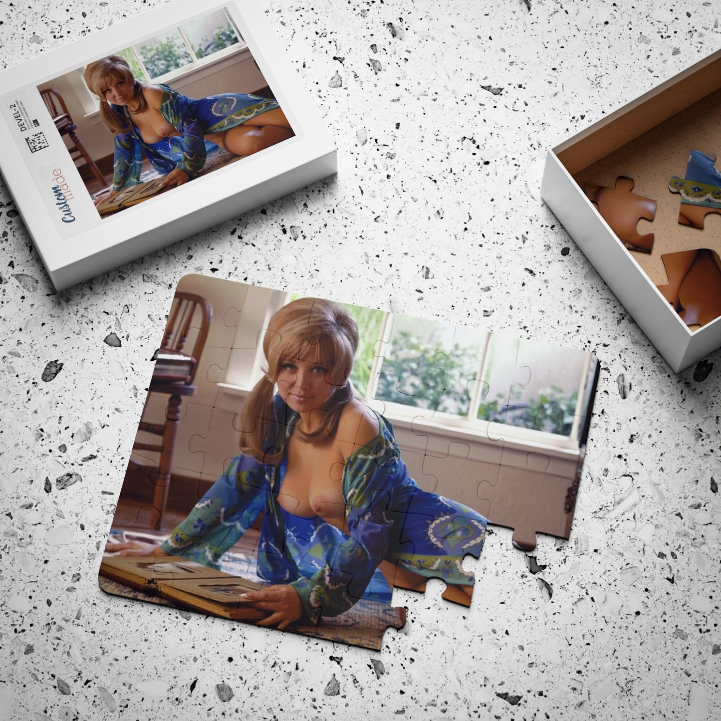 Puzzle, 30-Piece Playboy Playmate September 1969 Shay Knuth