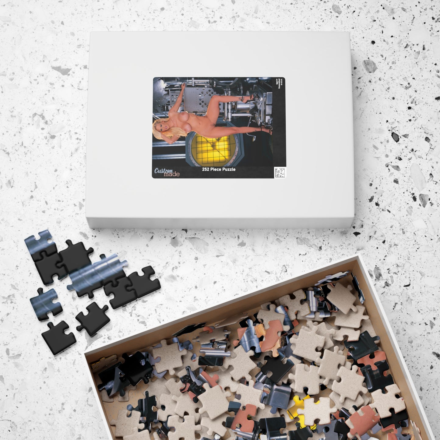 Puzzle (110, 252, 520, 1014-piece) Jenna Jameson Nude
