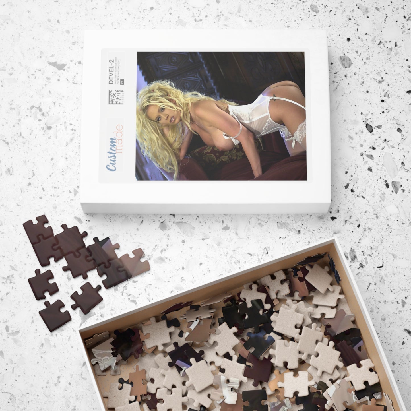 Puzzle (110, 252, 500, 1014-piece) Pornstar Jenna Jameson Nude