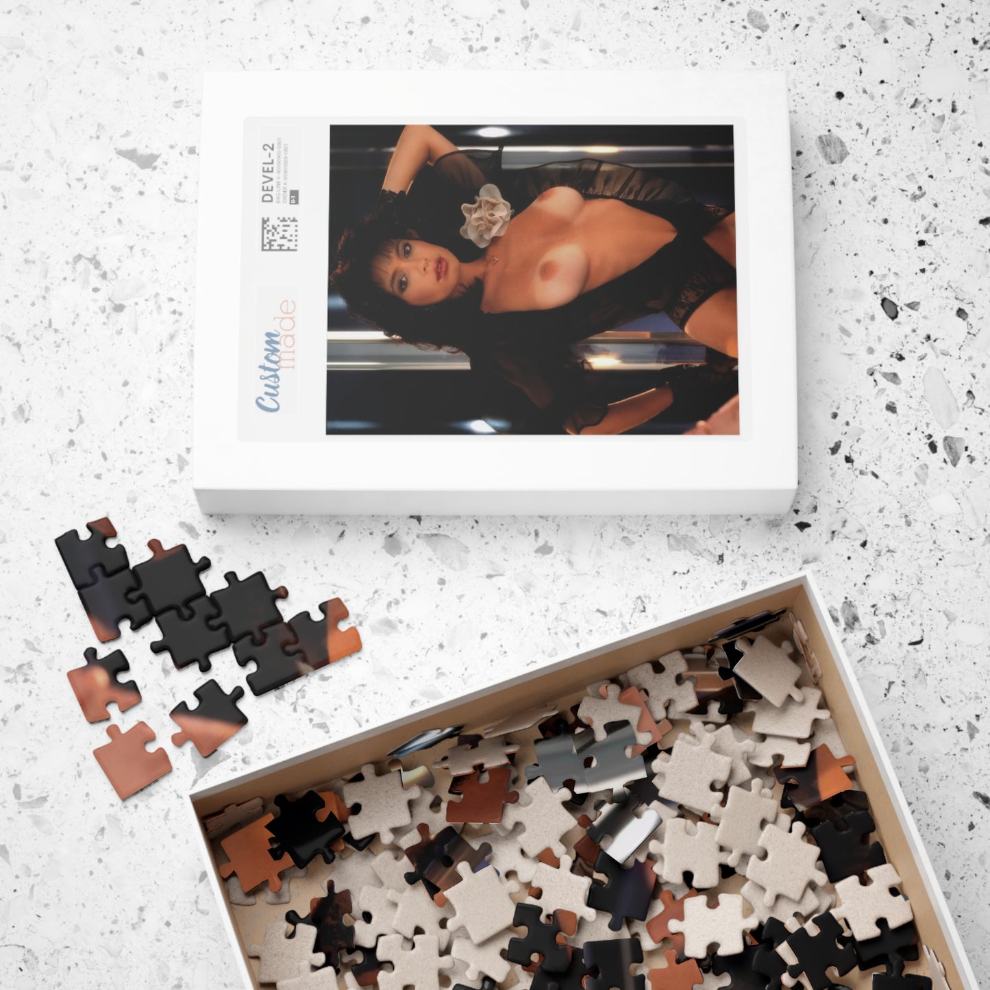 Puzzle (110, 252, 500, 1014-piece) Playboy Playmate Nov 1983 Veronica Gamba