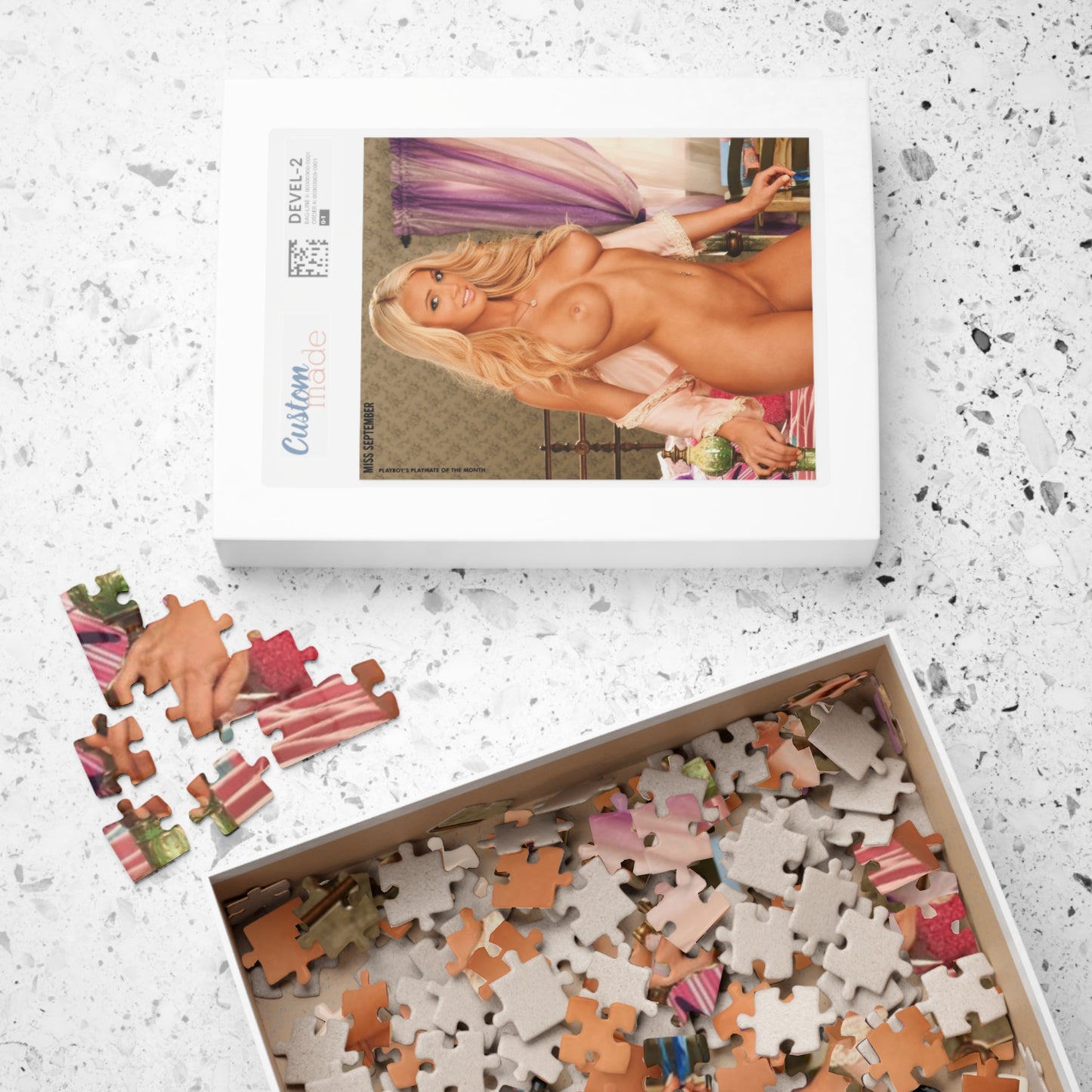 Puzzle (110, 252, 500, 1014-piece) Playmate September 2010 Olivia Paige