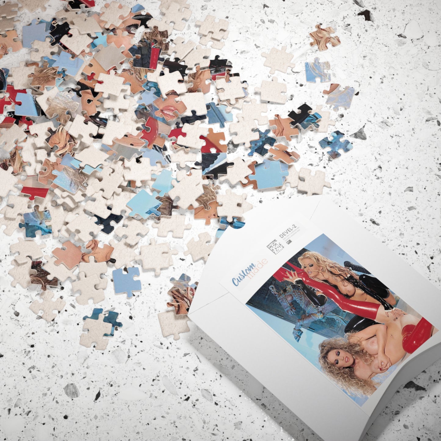 Puzzle (110, 252, 520, 1014-piece) Jenna Jameson and Janine Lindenmulder