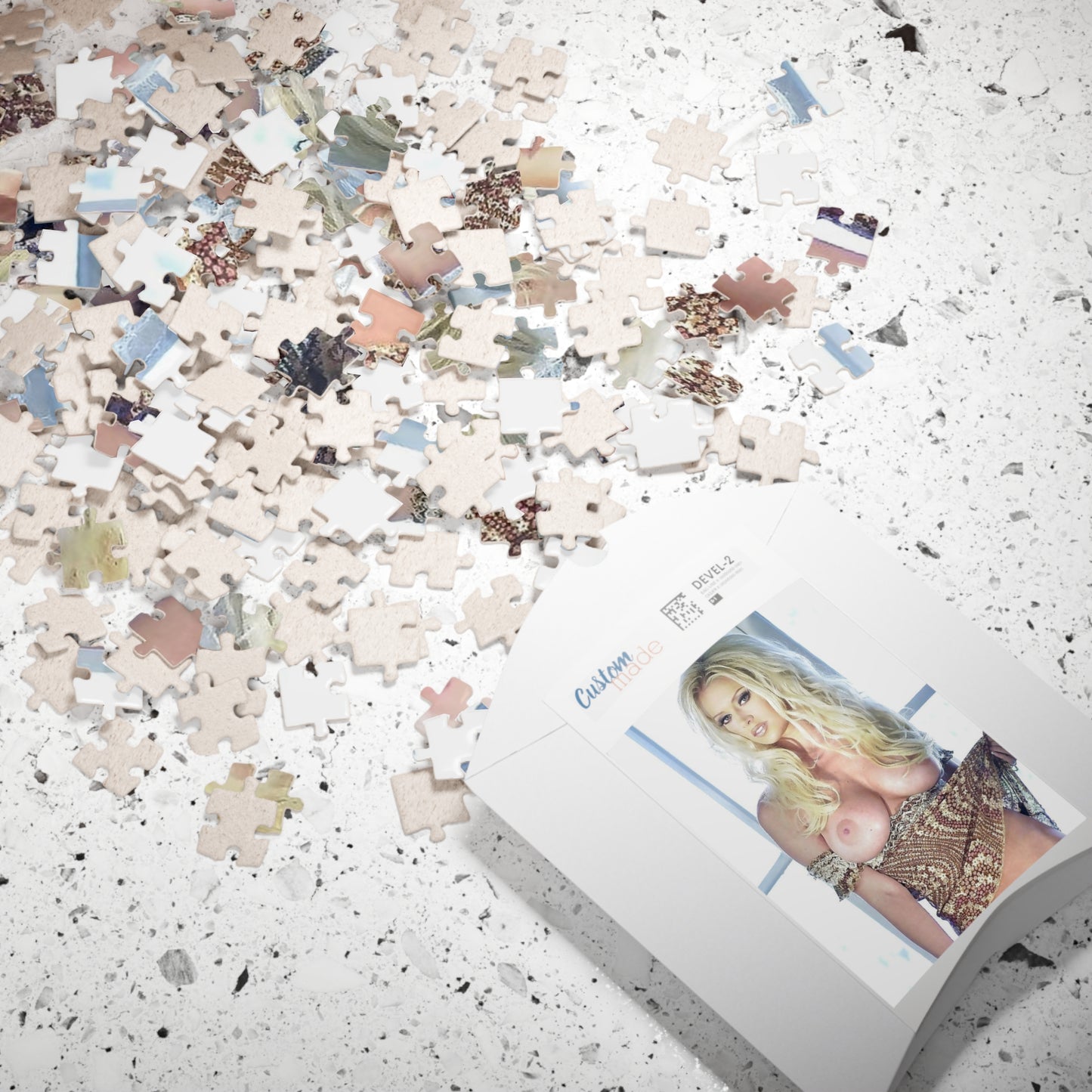 Puzzle (110, 252, 500, 1014-piece) Pornstar Jenna Jameson Nude
