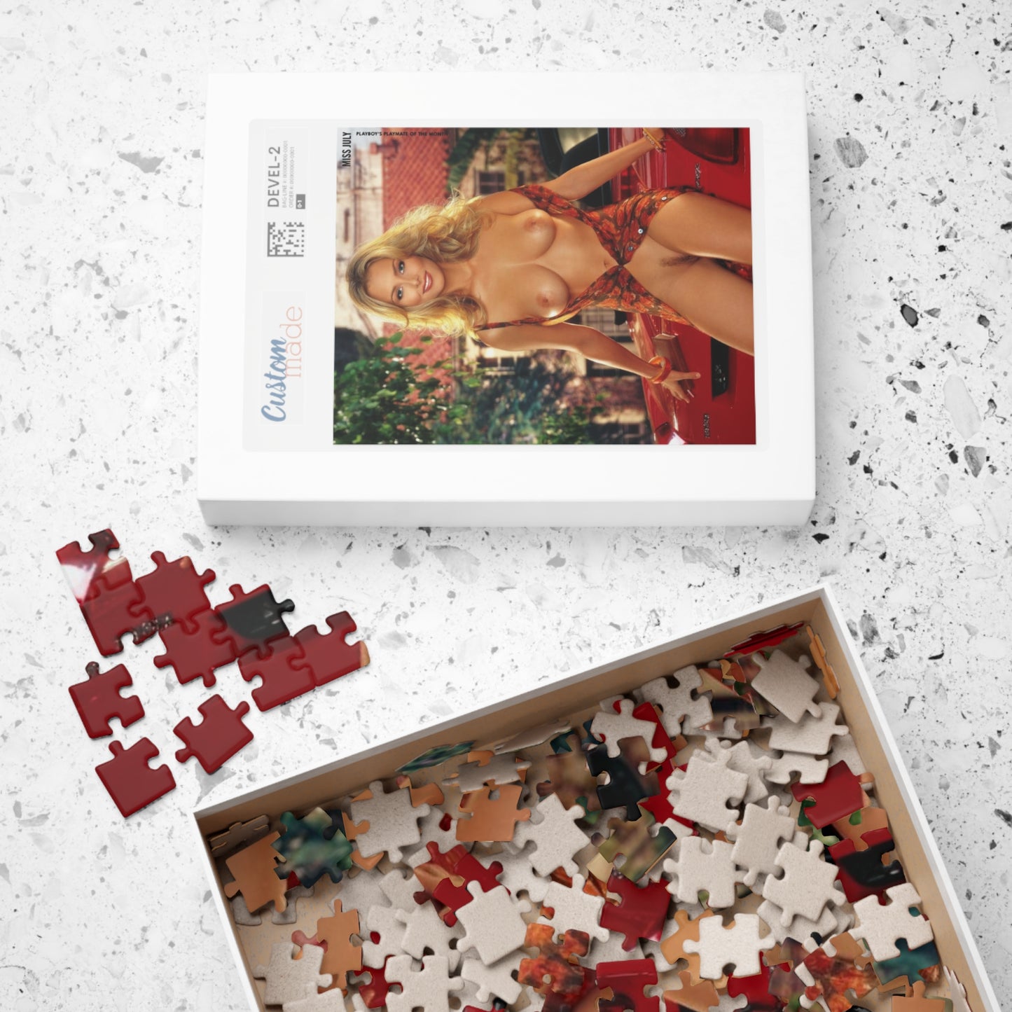 Puzzle (110, 252, 500, 1014-piece) Playboy Playmate July 2003 Marketa Janska