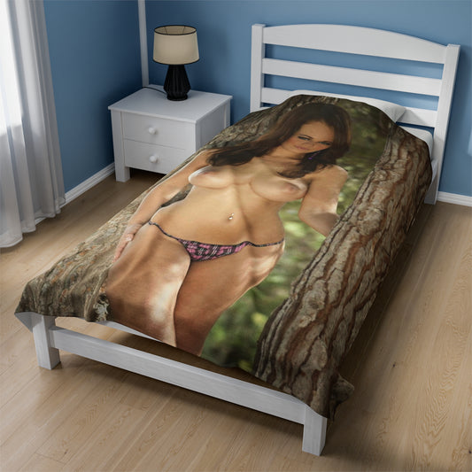 Velveteen Plush Blanket Holly Peers Nude