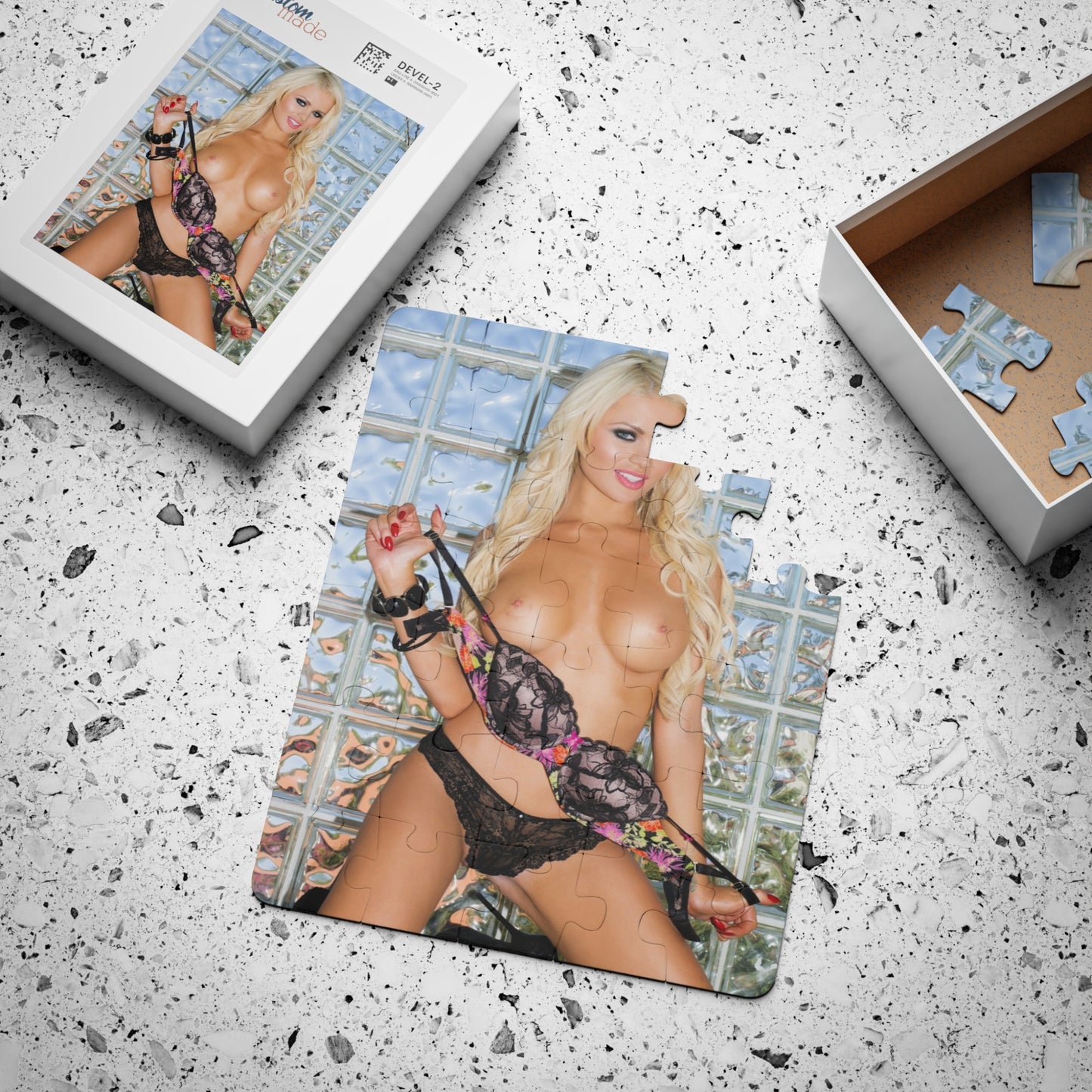 Puzzle, 30-Piece Penthouse Pet June 2012 Alexis Ford