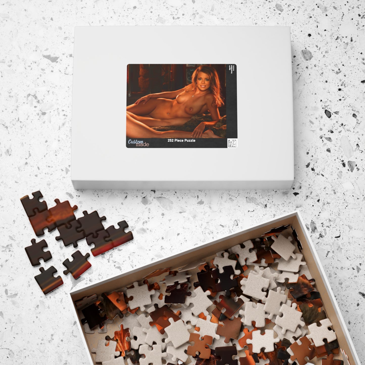Puzzle 110, 252, 500, 1014-piece Playmate Dec 2008 Jennifer and Nat Campbell #2