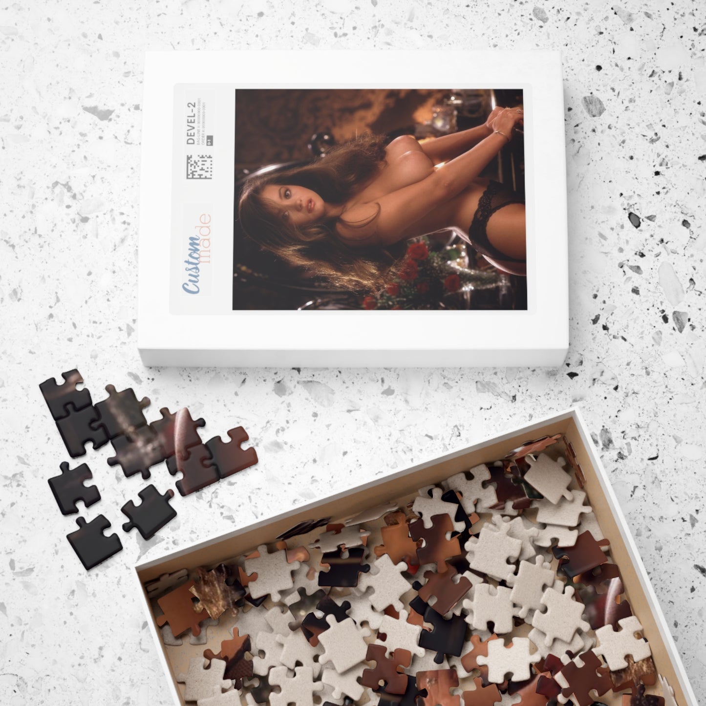 Puzzle (110, 252, 500, 1014-piece) Playboy Playmate March 1983 Alana Soares