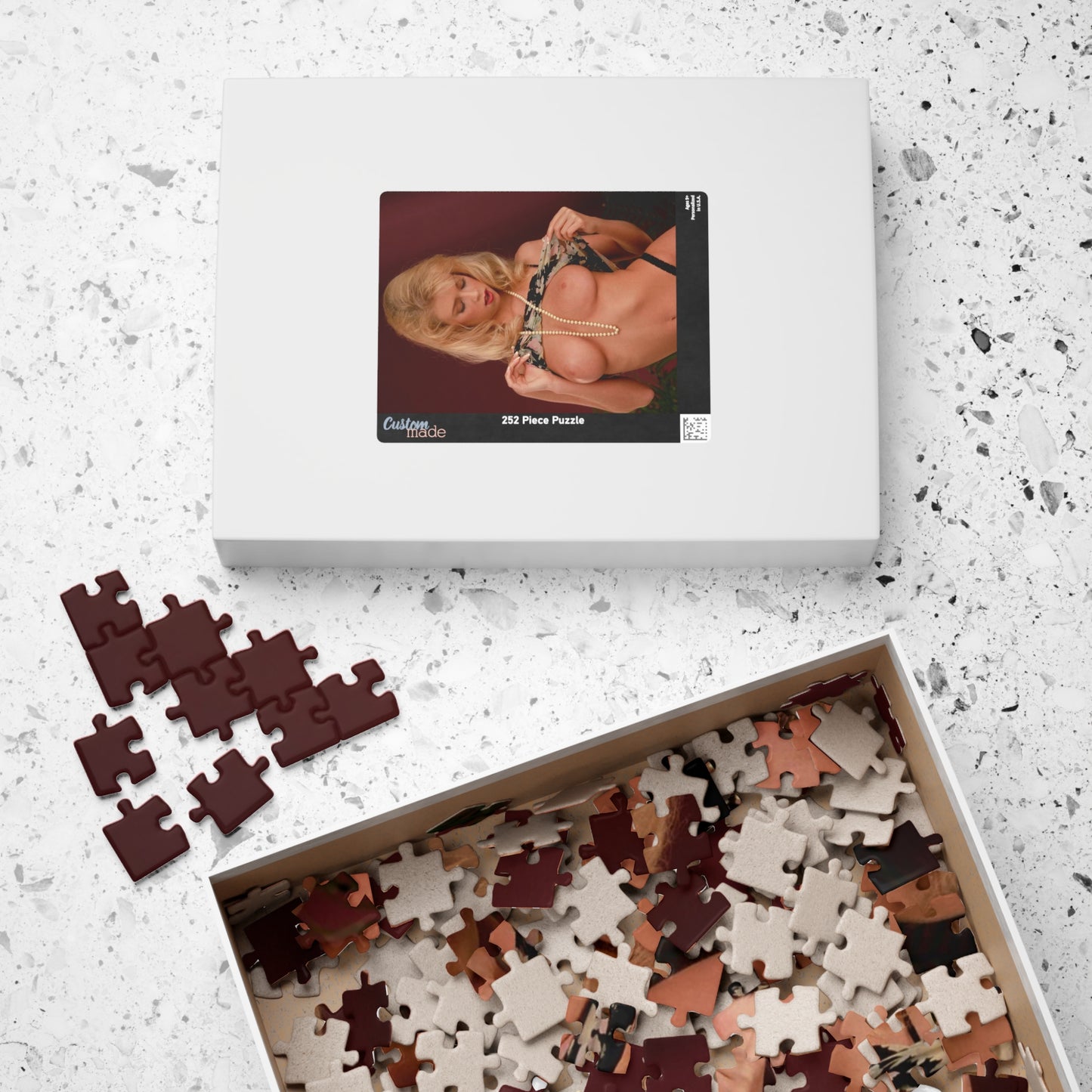 Puzzle (110, 252, 520, 1014-piece) Jenna Jameson Nude
