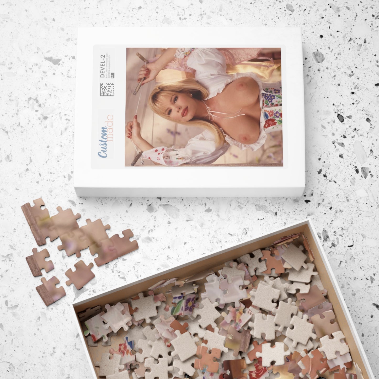 Puzzle (110, 252, 500, 1014-piece) Playboy Playmate November 1995 Holly Witt