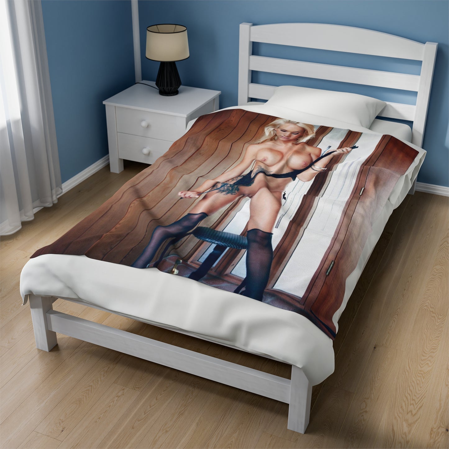 Velveteen Plush Blanket Taylor Seinturier Nude